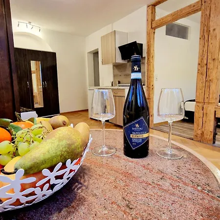 Szálloda Zur Schoenen Lau- Monteurzimmer