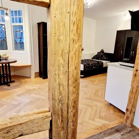 Szálloda Zur Schoenen Lau- Monteurzimmer