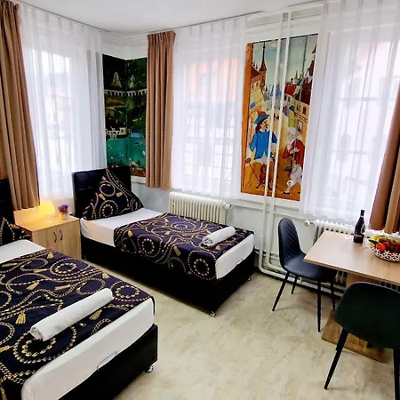 Zur Schoenen Lau- Monteurzimmer Blaubeuren