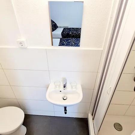 Zur Schoenen Lau- Monteurzimmer Otel Blaubeuren