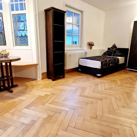 Szálloda Zur Schoenen Lau- Monteurzimmer