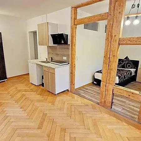 Zur Schoenen Lau- Monteurzimmer Otel Blaubeuren