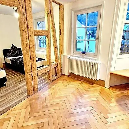 Zur Schoenen Lau- Monteurzimmer *