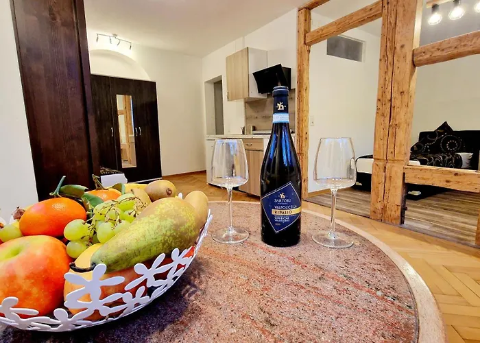 Hotel Zur Schoenen Lau- Monteurzimmer