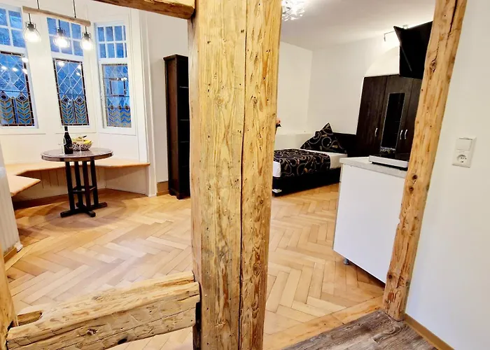 Hotel Zur Schoenen Lau- Monteurzimmer