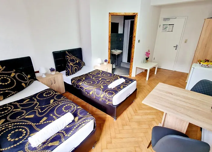 Zur Schoenen Lau- Monteurzimmer Hotel