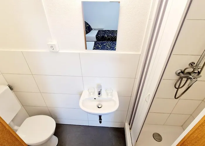 Zur Schoenen Lau- Monteurzimmer Hotel Blaubeuren